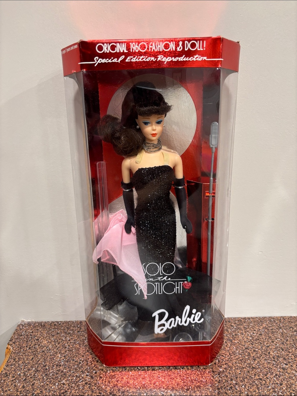NEW Solo In The Spotlight Barbie (1995)